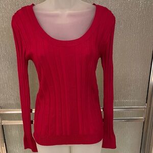 Pout Red Sweater, size M